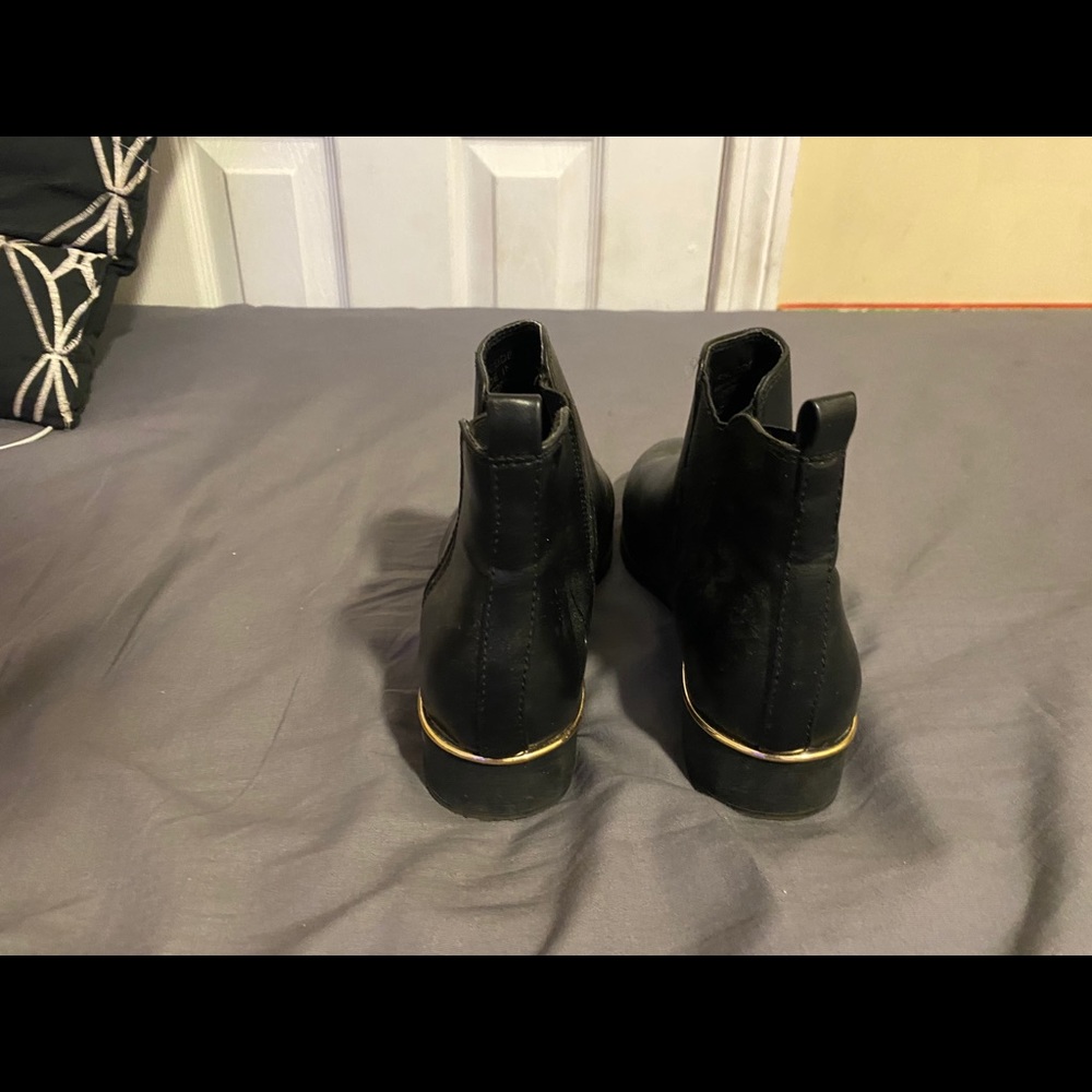 Primary wide fit extra comfort, black boots